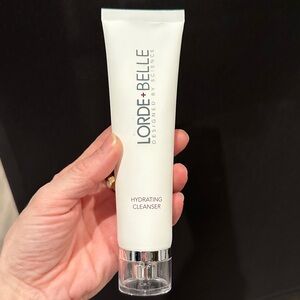 Hydrating Cleaner Lorde + Belle